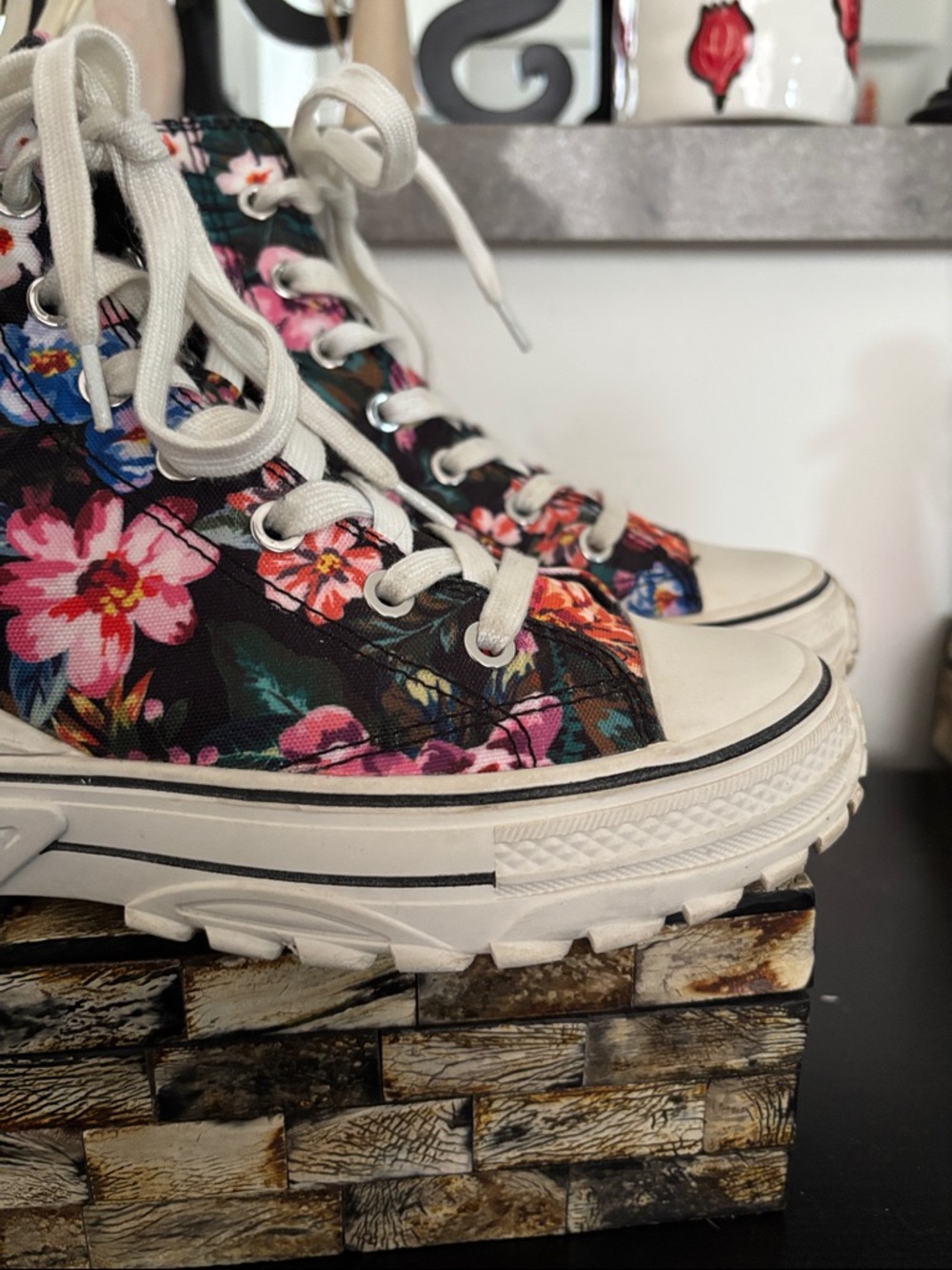 WISHBONE (6) Collection Floral High-Top Canvas Sneakers Black Pink Platform - 6 - Picture 13 of 16